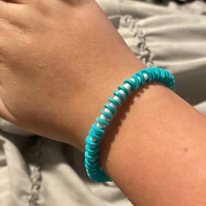 GREEN AND WHITE BEADED BRACELET